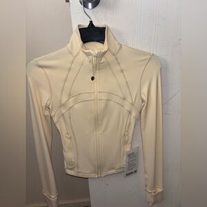 Buttercream Define Cropped Lululemon Jacket